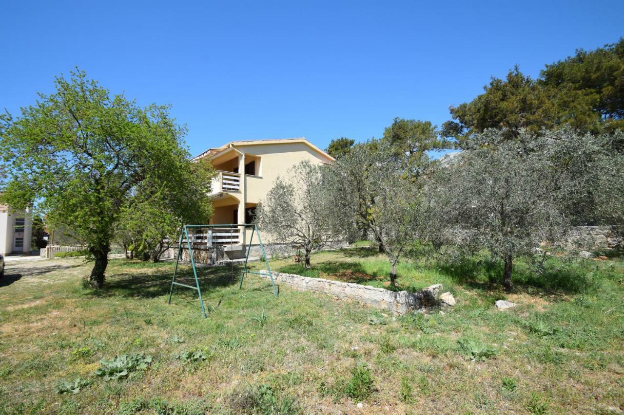 Apartments Ivan Starigrad Paklenica Exterior foto